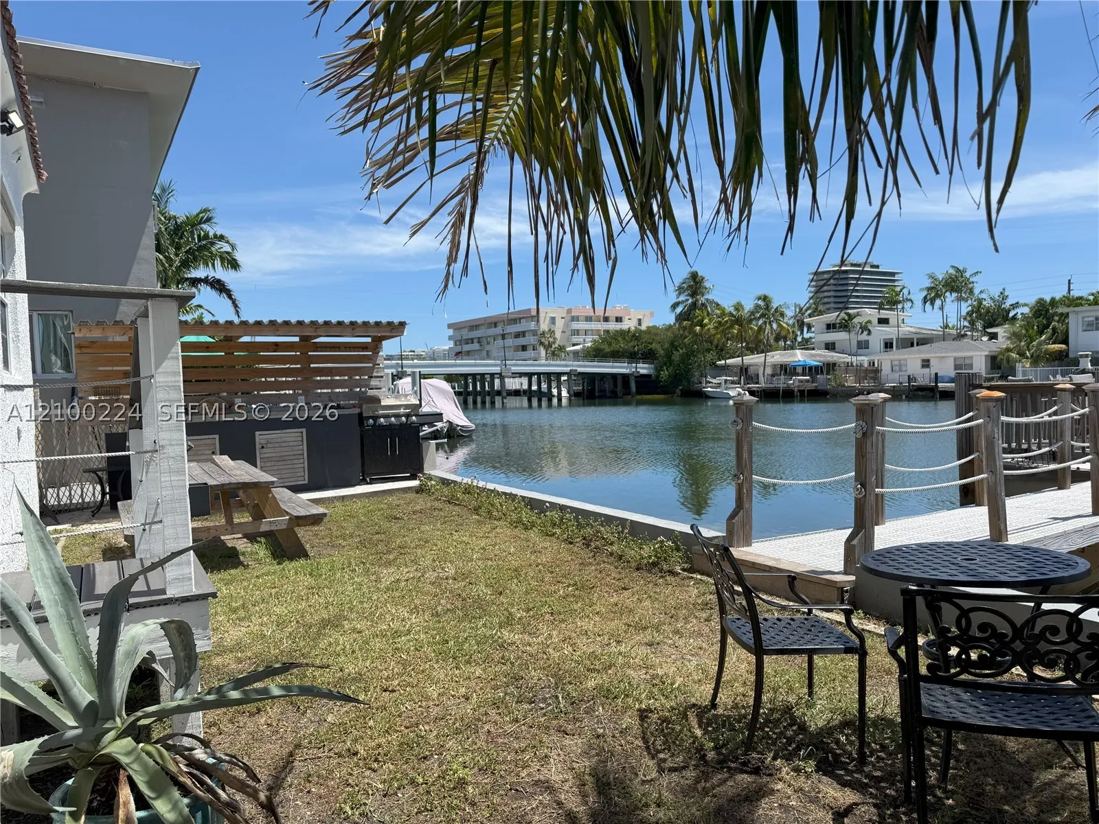 8401 Crespi Blvd #1