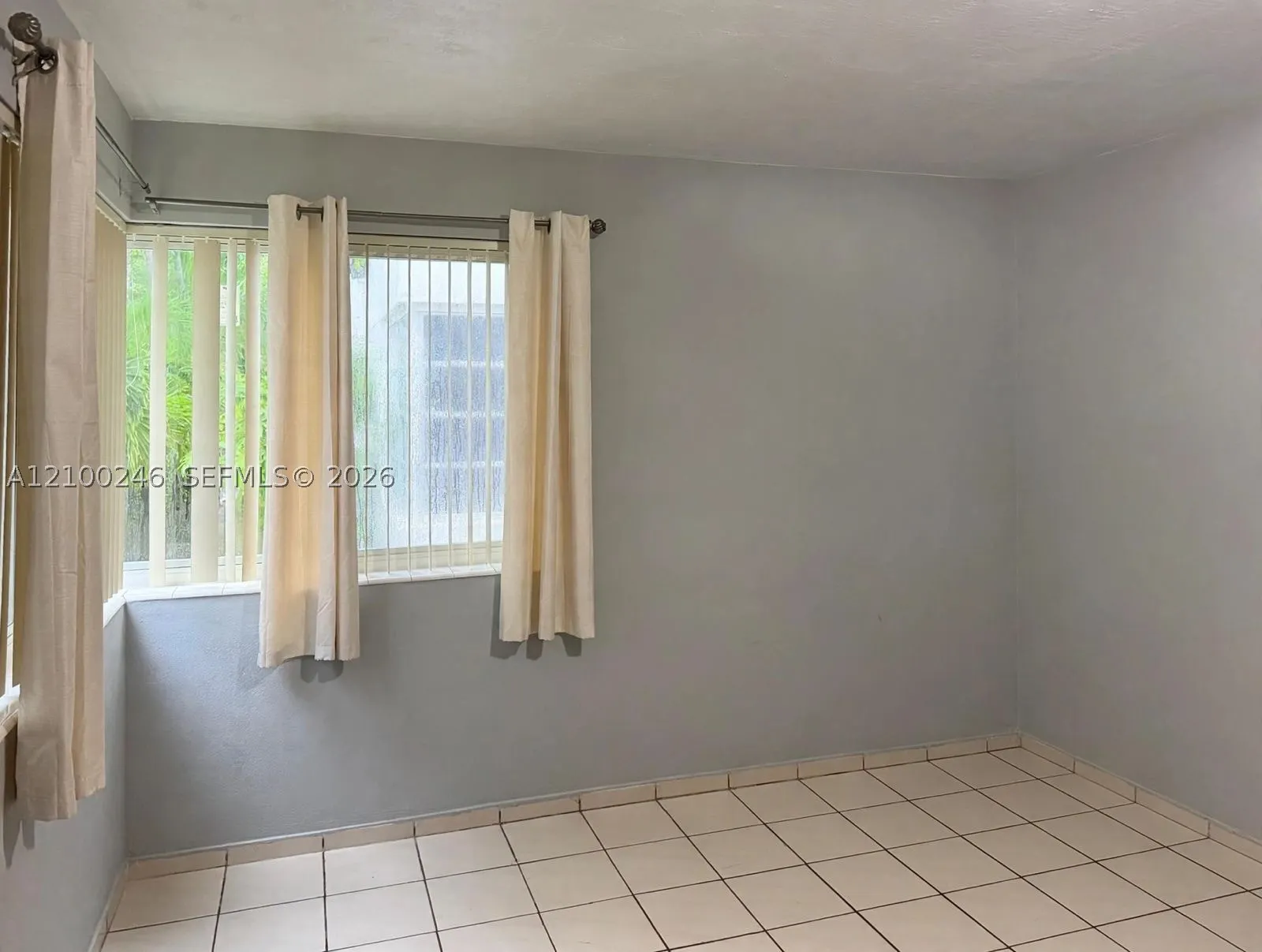 821 Jefferson Ave #5