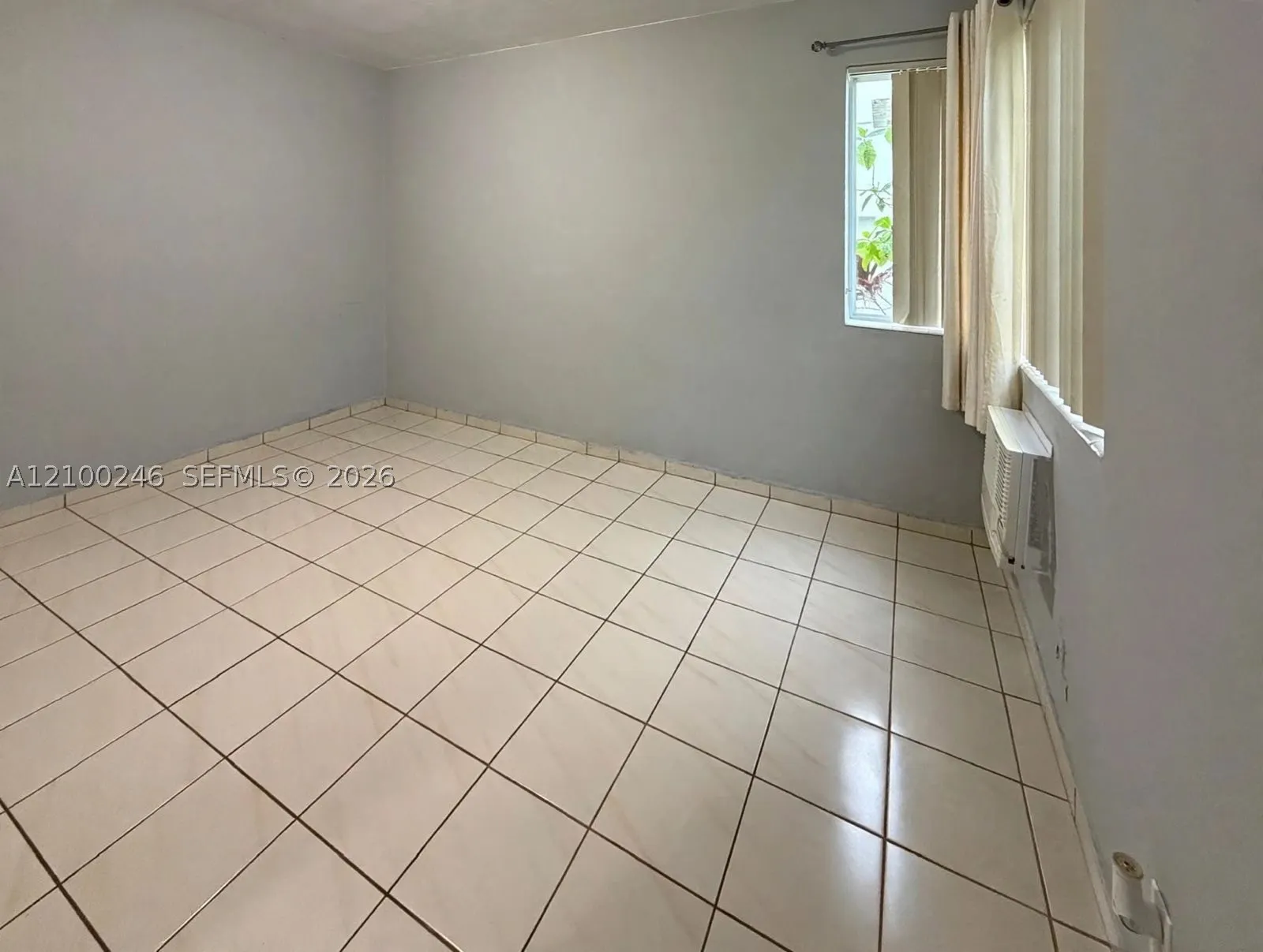 821 Jefferson Ave #5