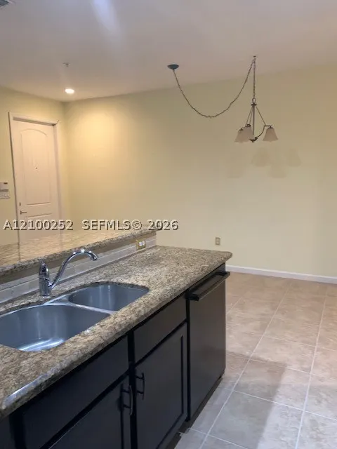 242 SW 7th Ct