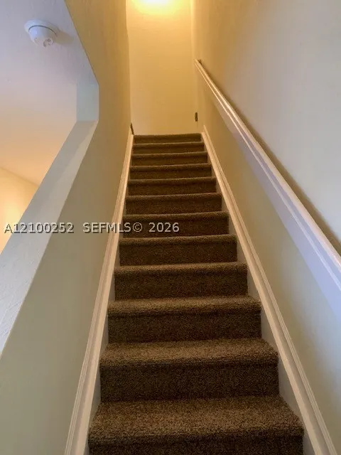 242 SW 7th Ct