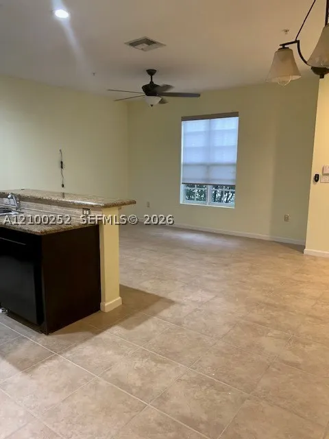 242 SW 7th Ct