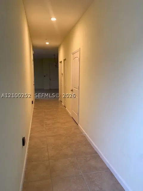 242 SW 7th Ct