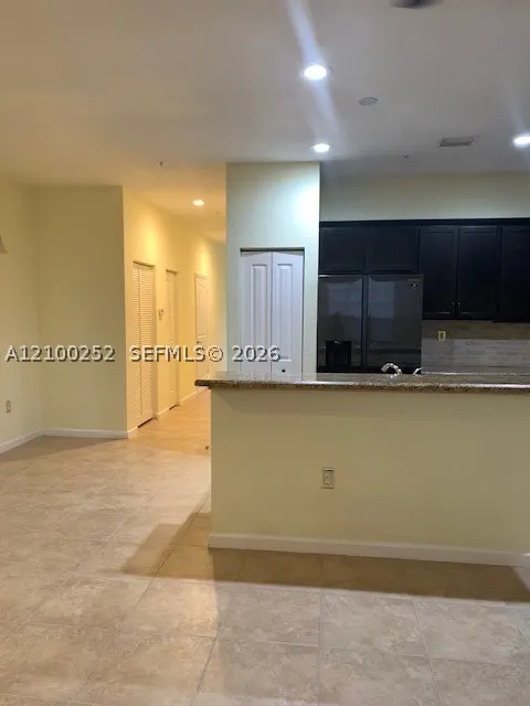 242 SW 7th Ct