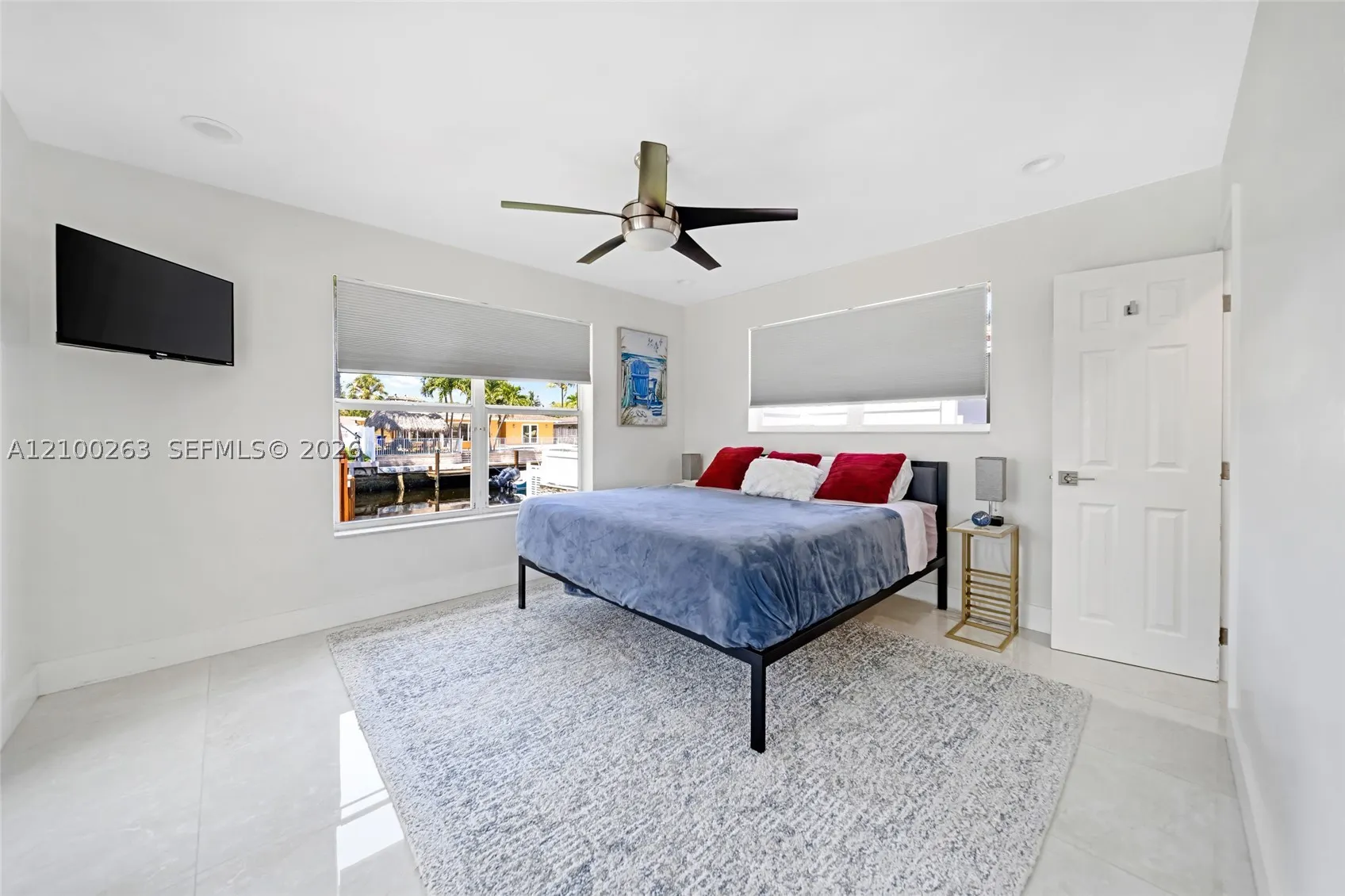 31 SE 12th St