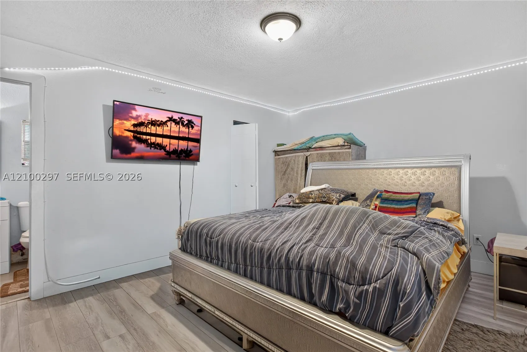 425 NW 18th Ct