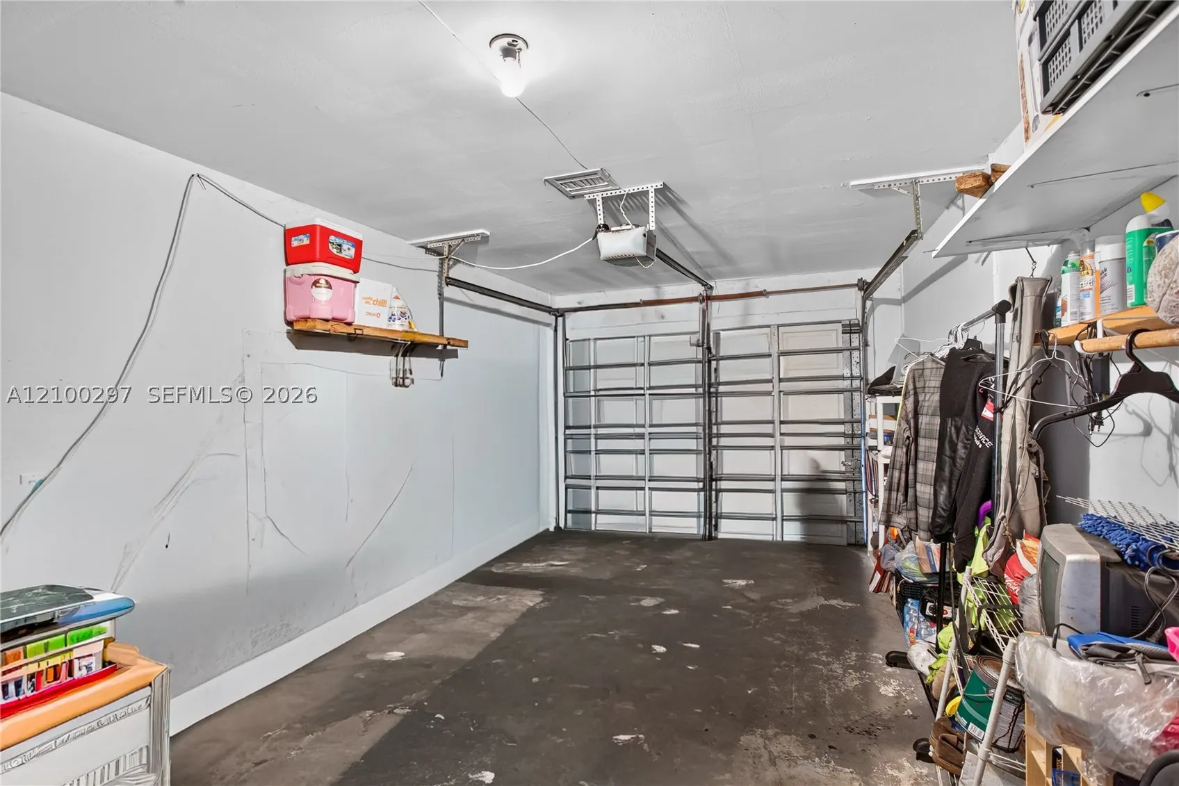 425 NW 18th Ct