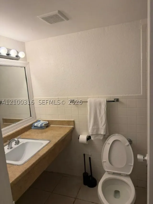 26 Diplomat Pkwy #2356