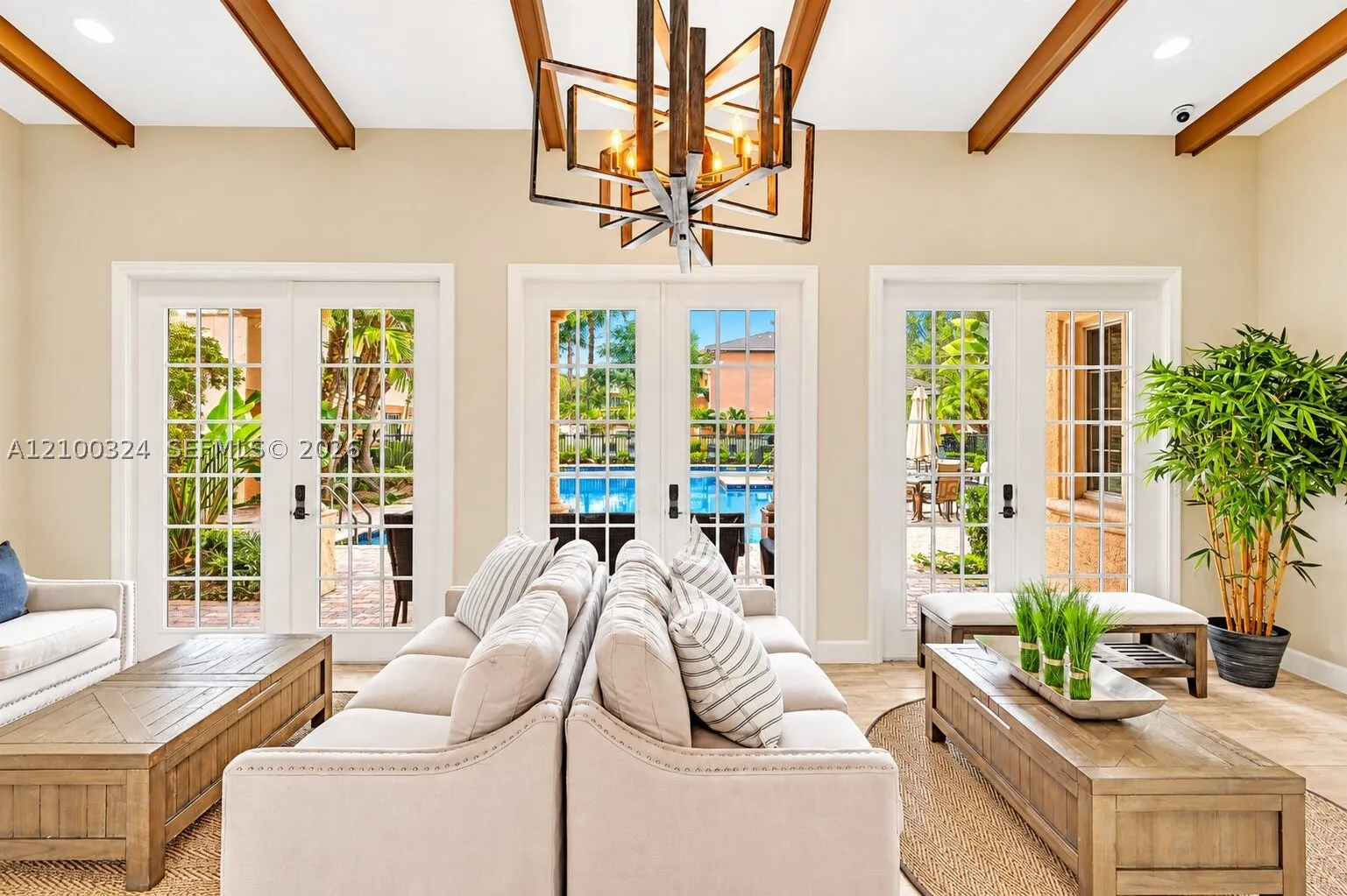 2009 SE 10th Ave #302