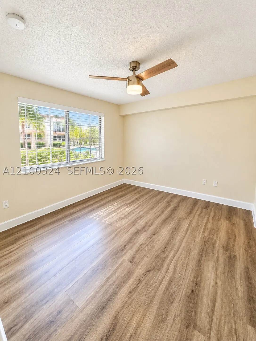 2009 SE 10th Ave #302