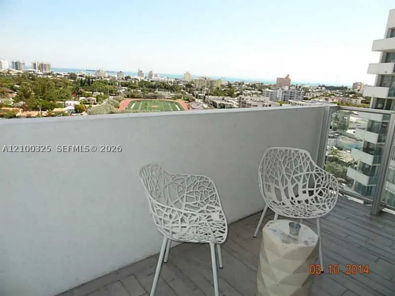 1100 West Ave #517