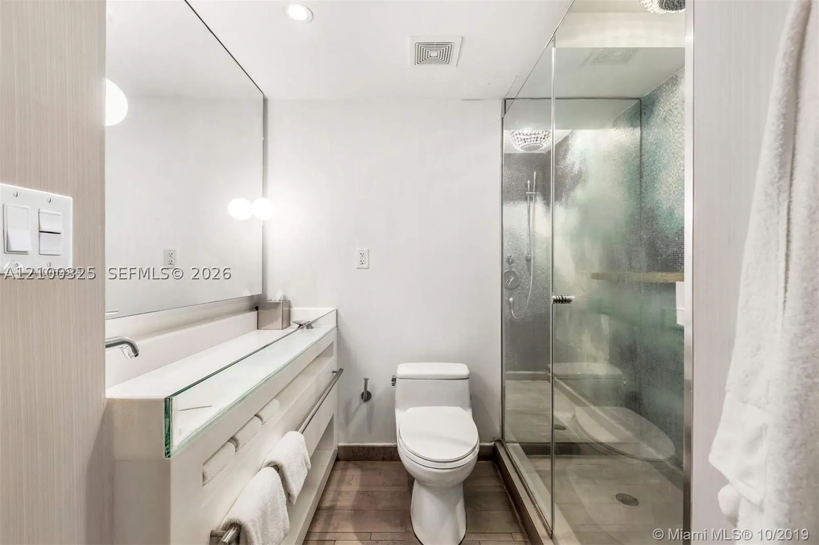 1100 West Ave #517