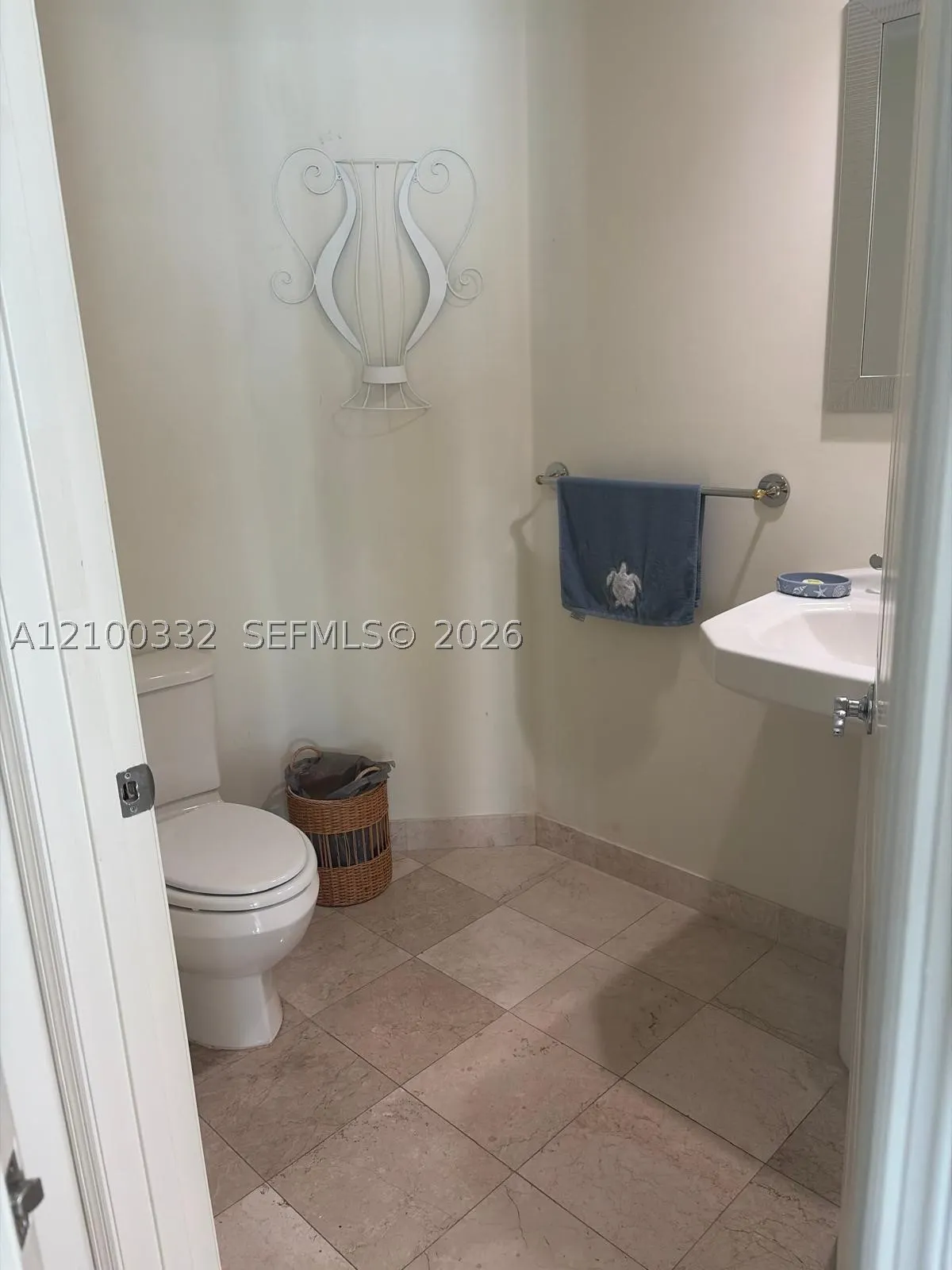 3370 Hidden Bay Dr #612