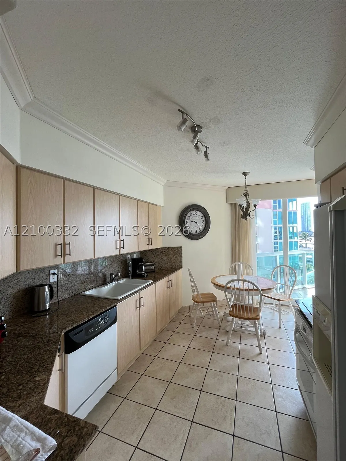 3370 Hidden Bay Dr #612