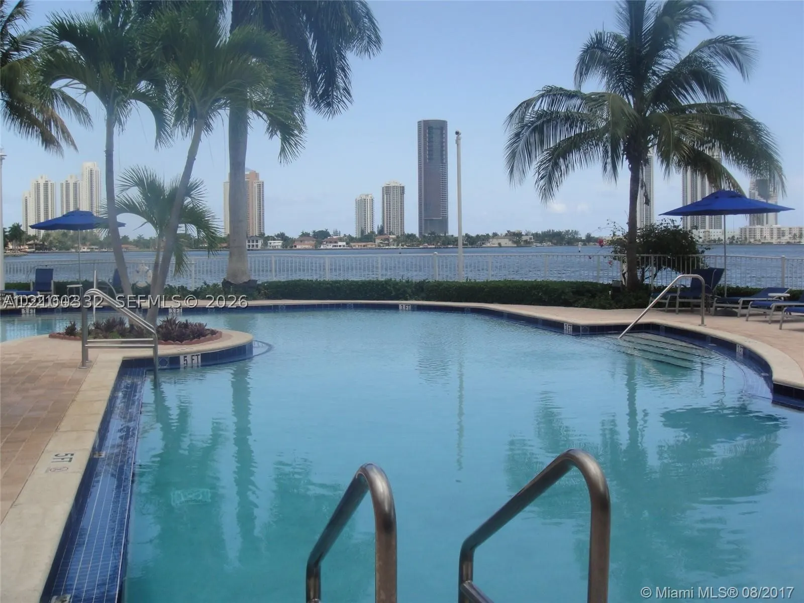 3370 Hidden Bay Dr #612