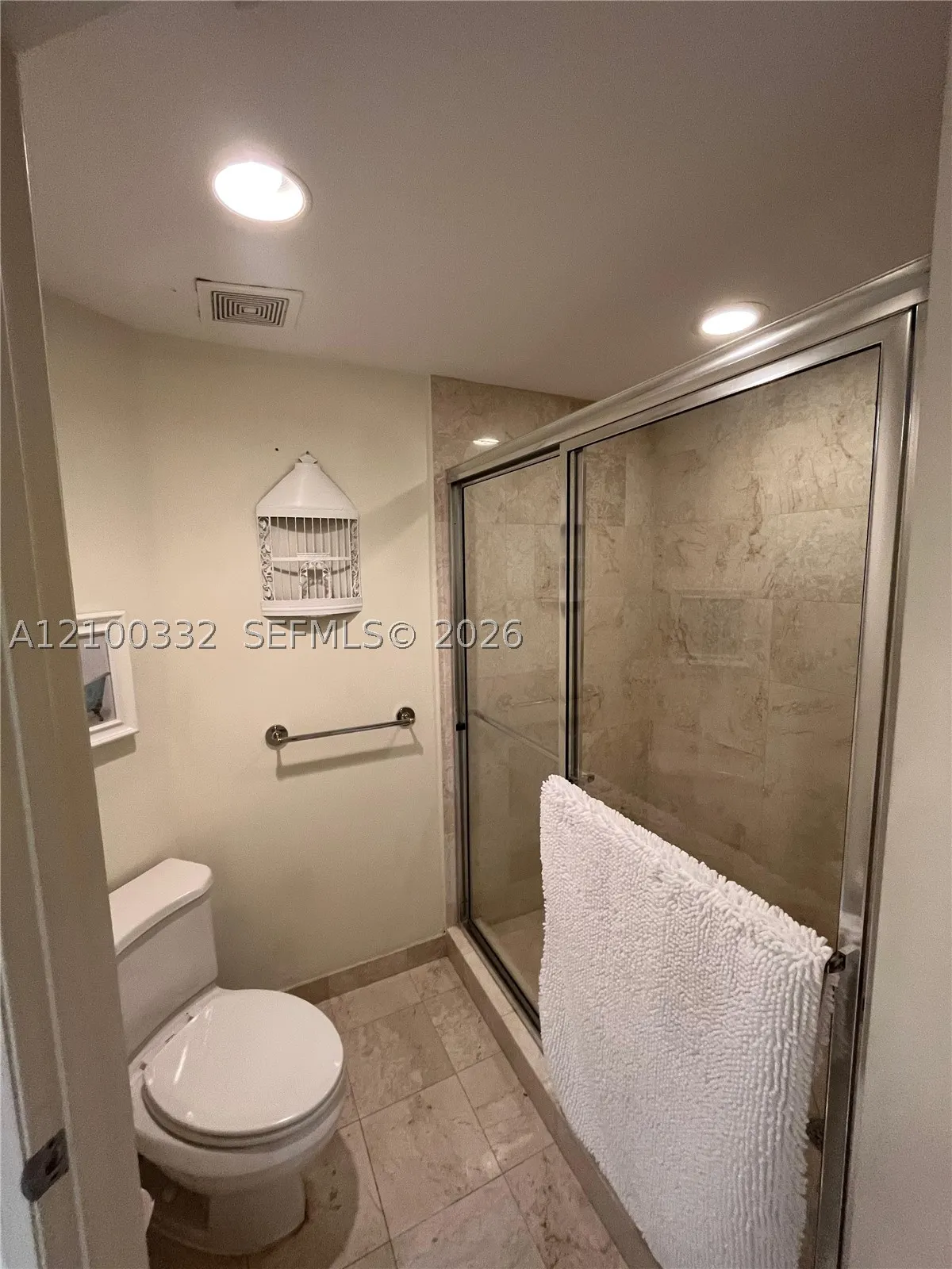 3370 Hidden Bay Dr #612