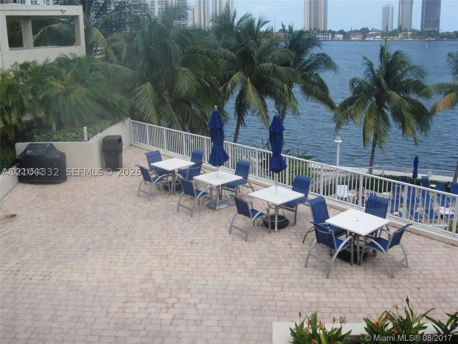 3370 Hidden Bay Dr #612