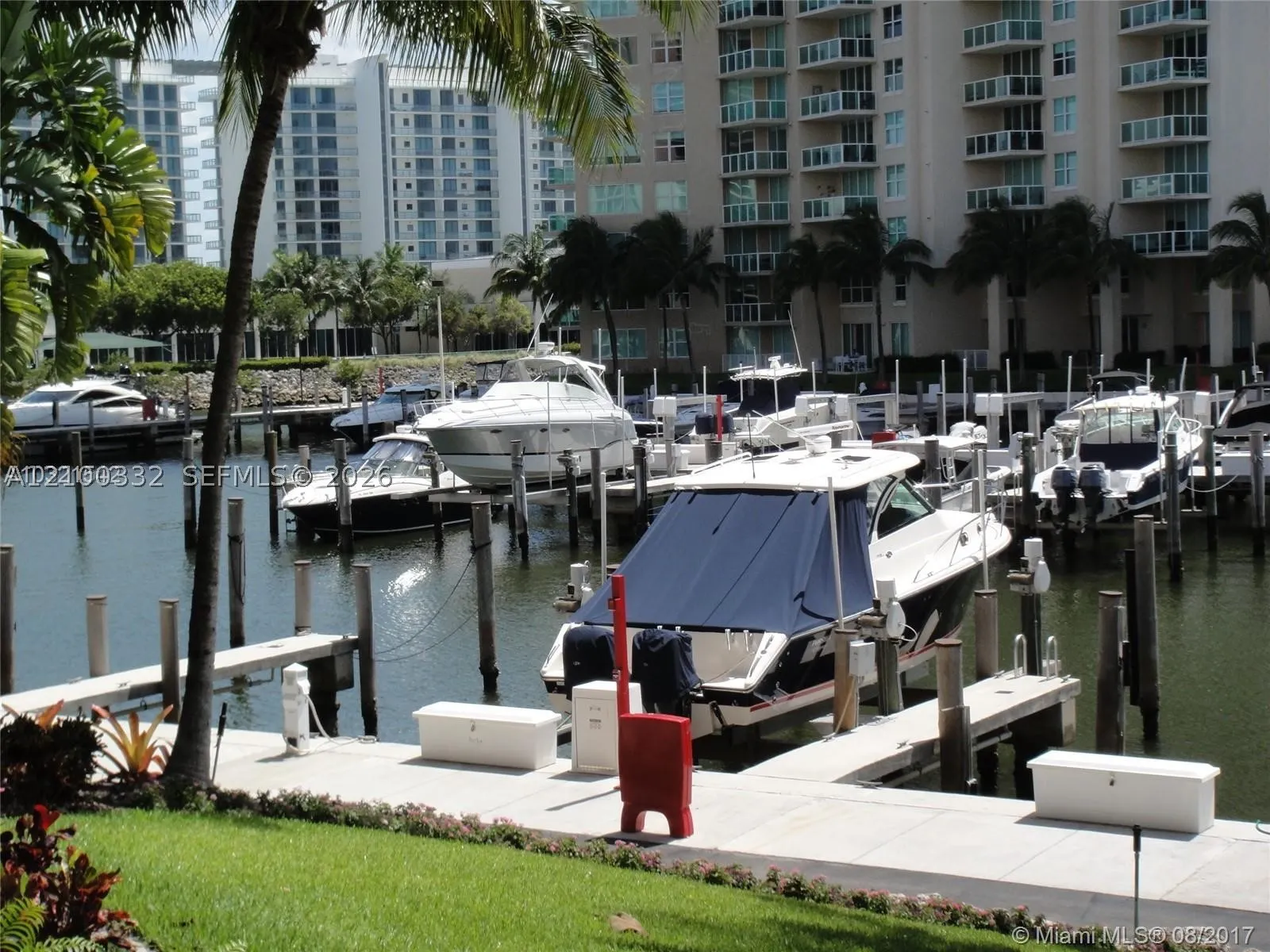 3370 Hidden Bay Dr #612