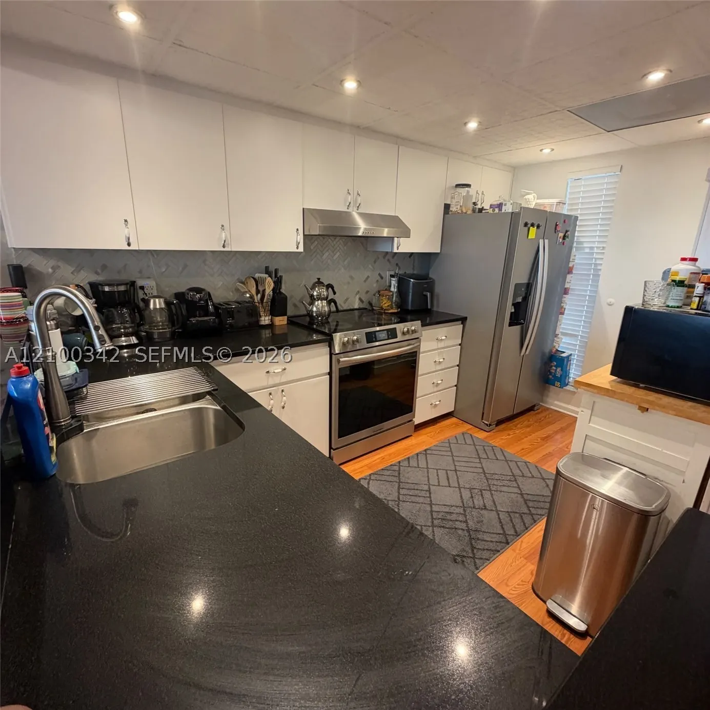 17 Royal Palm Way #6040