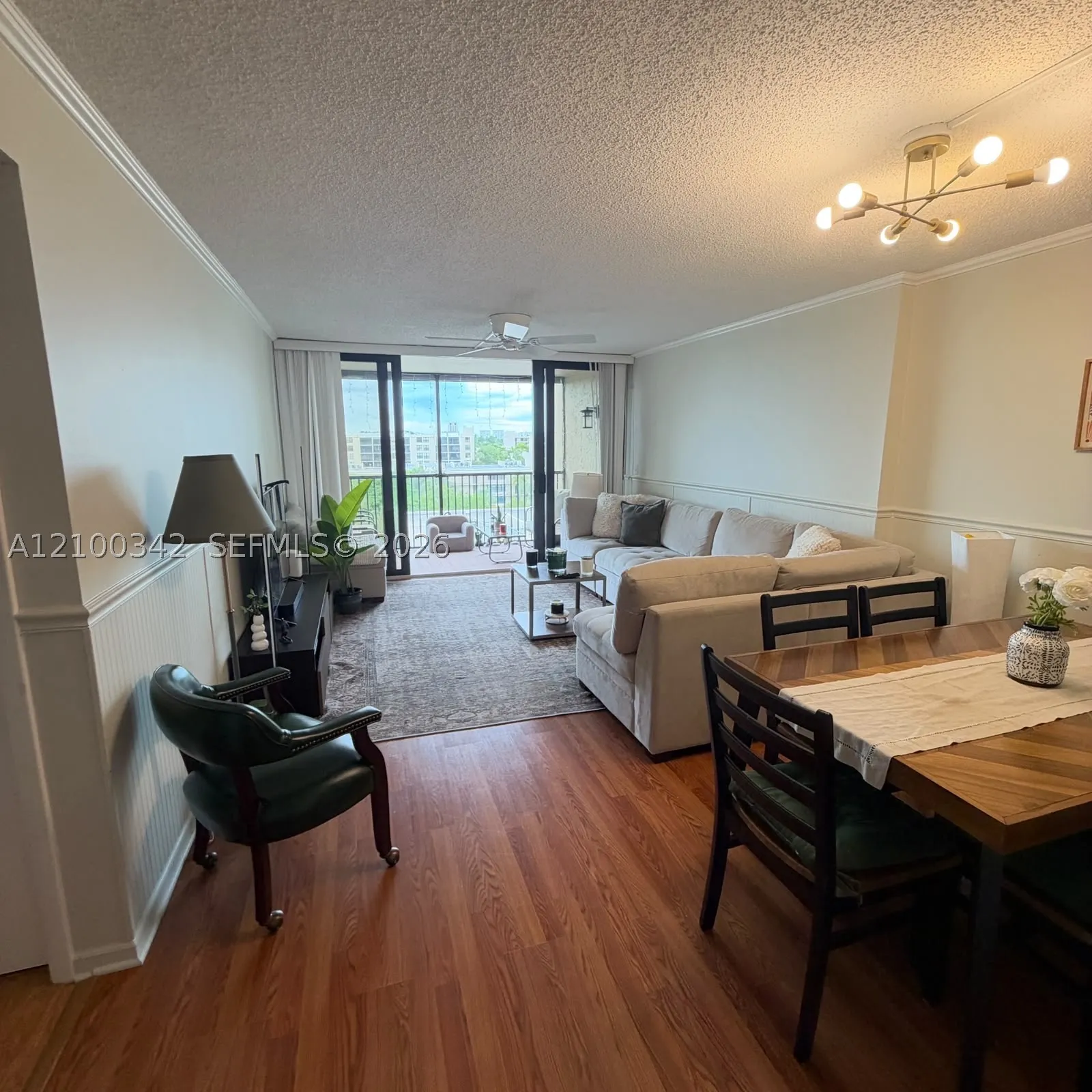 17 Royal Palm Way #6040