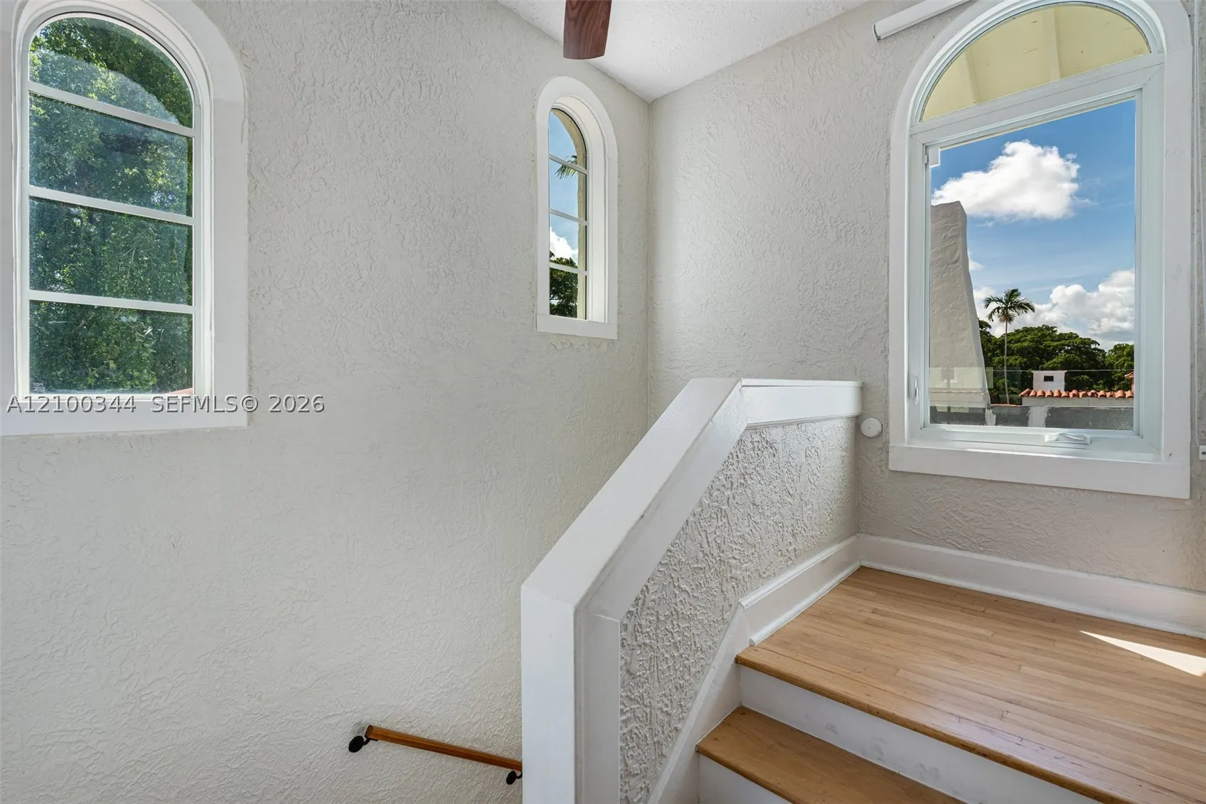 1209 La Mancha Ave