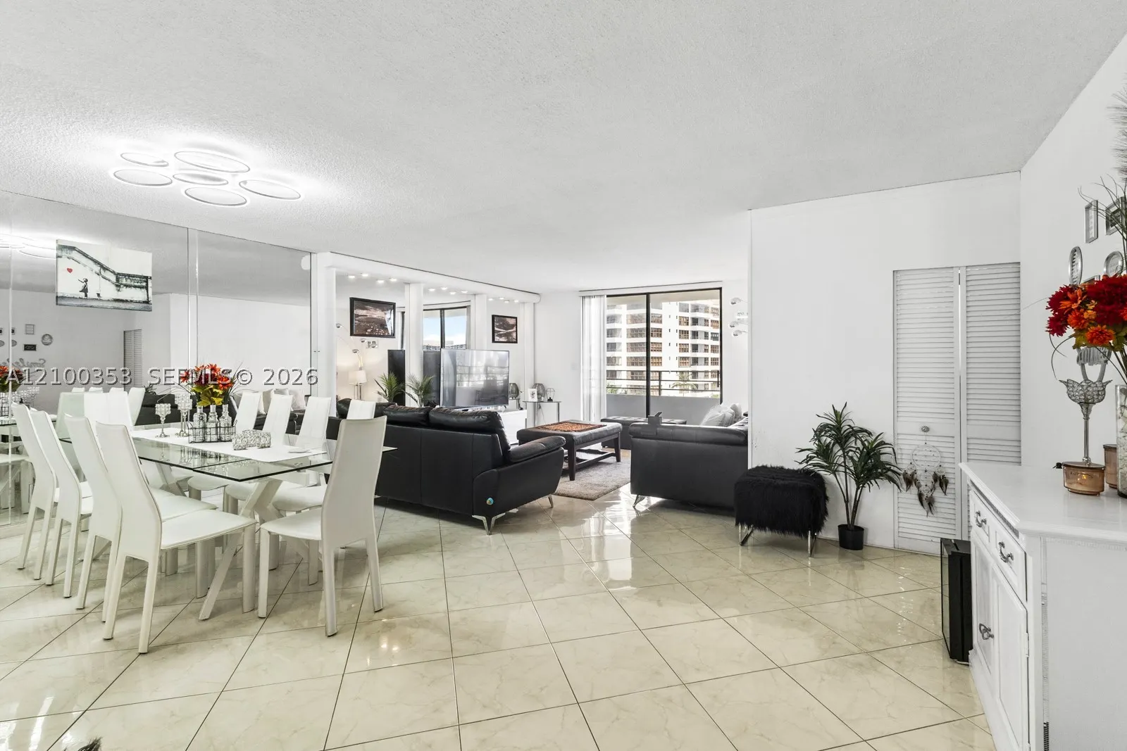 600 Three Islands Blvd #612
