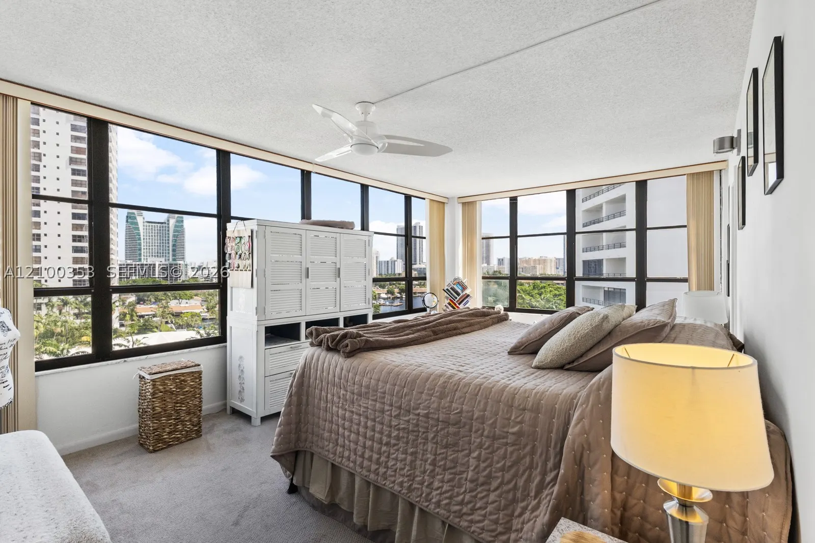 600 Three Islands Blvd #612