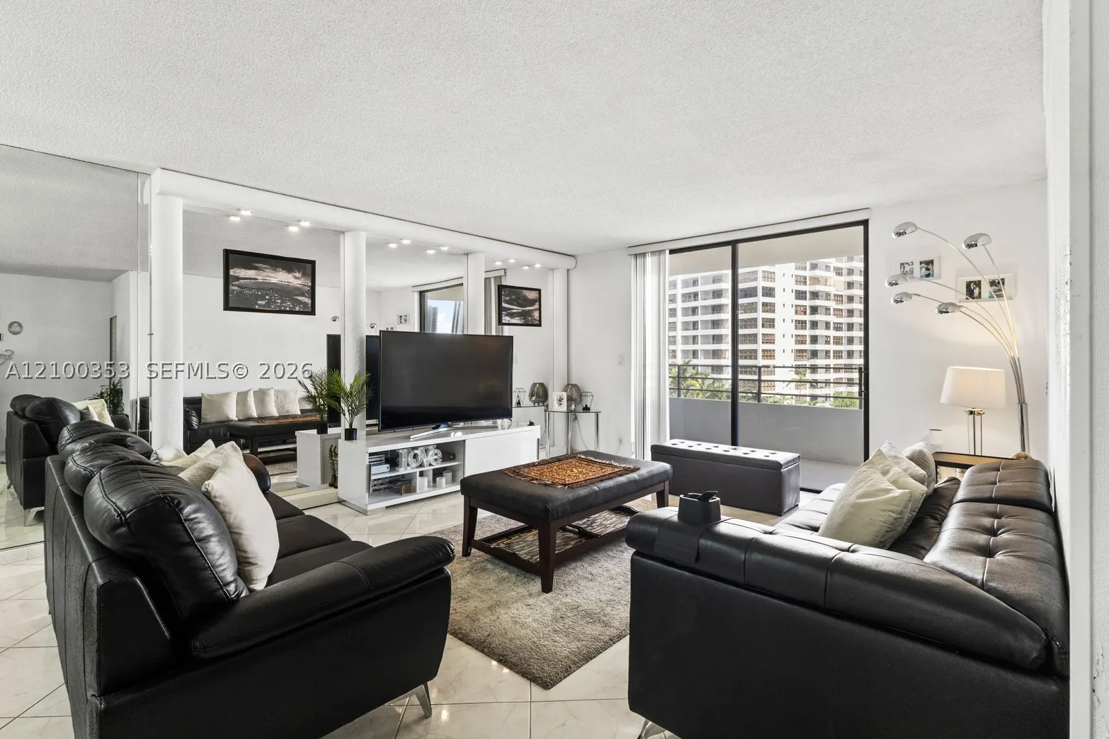 600 Three Islands Blvd #612