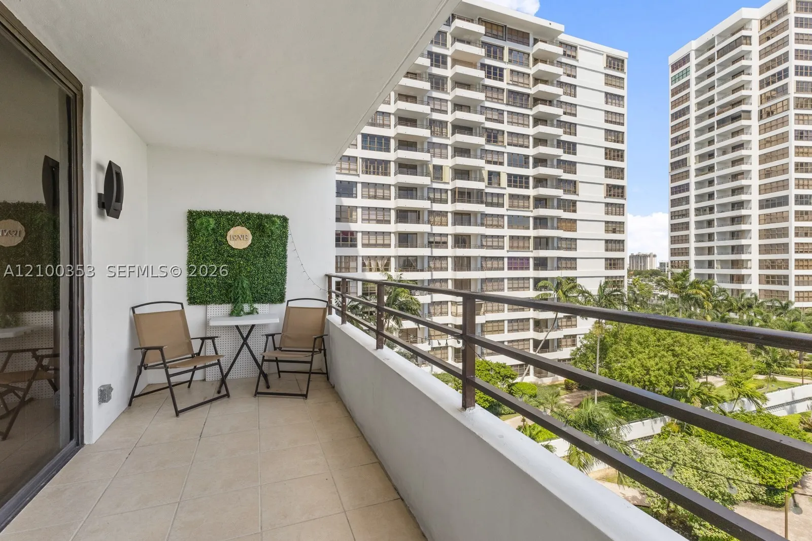 600 Three Islands Blvd #612