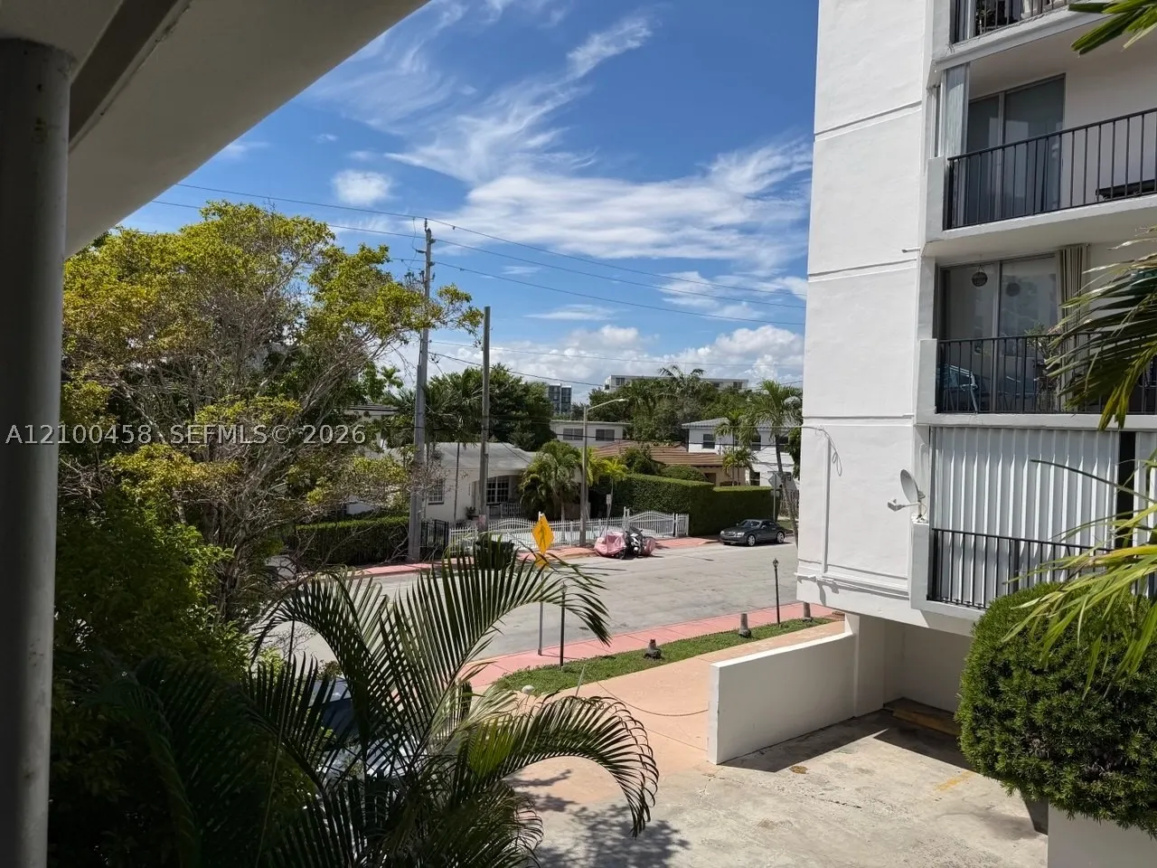 7915 Byron Ave #4