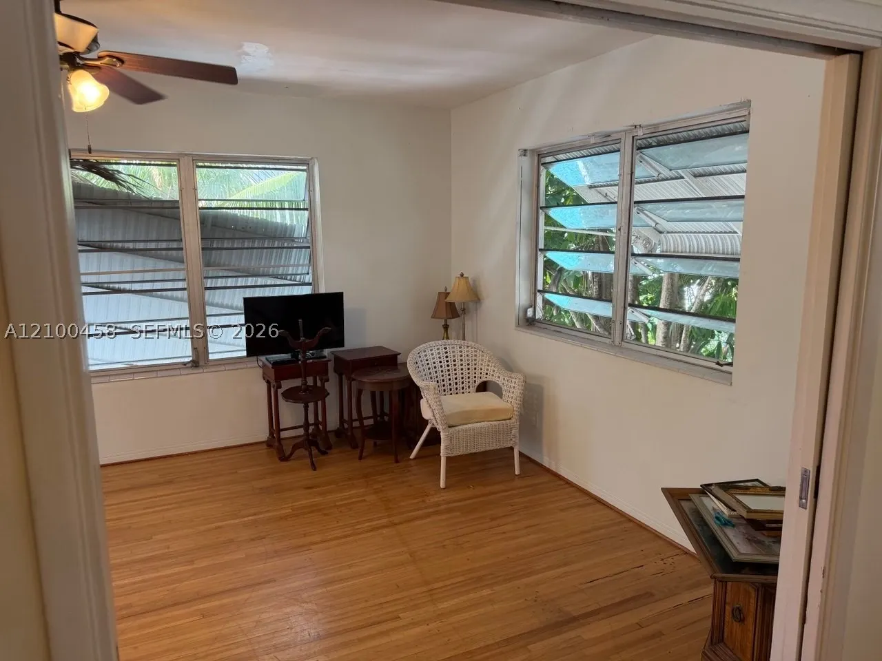 7915 Byron Ave #4