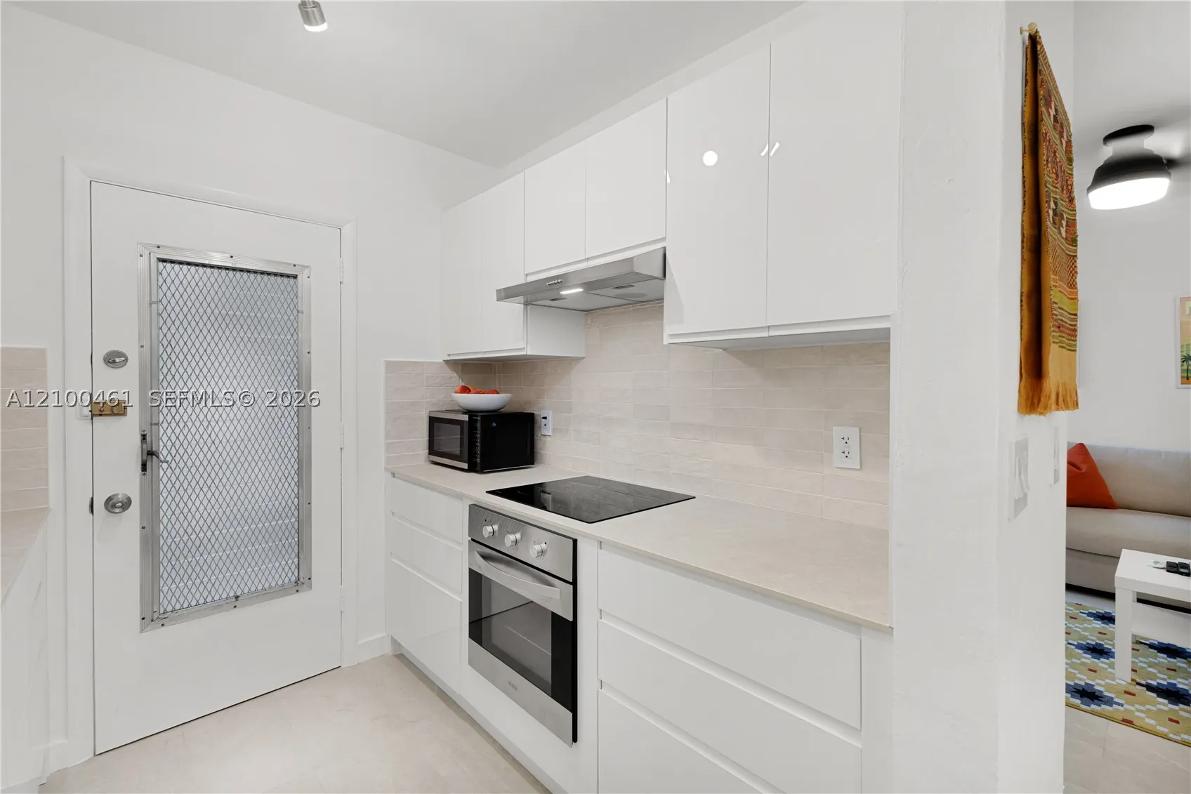 350 Collins Ave #311