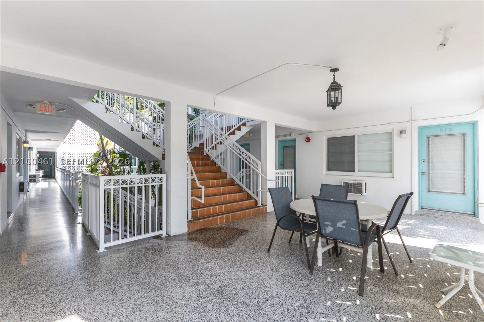 350 Collins Ave #311
