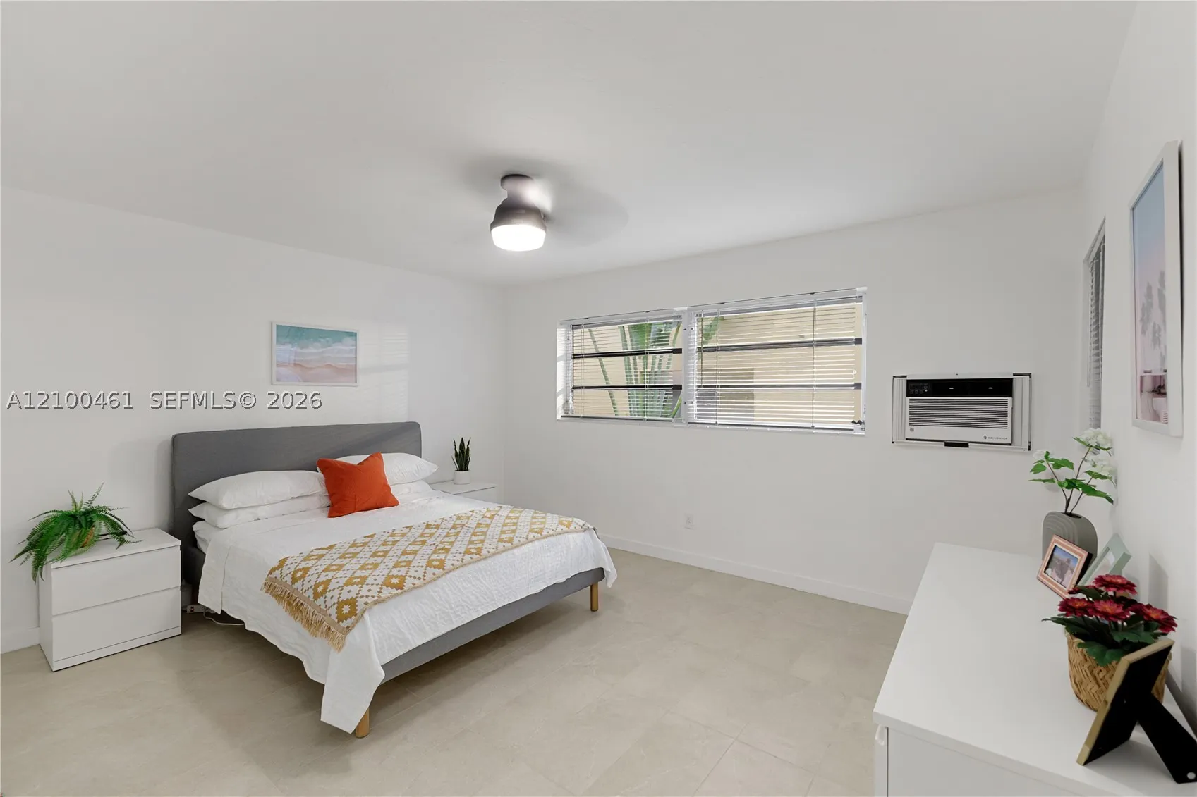 350 Collins Ave #311