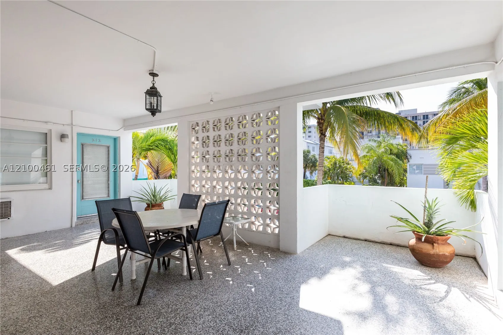 350 Collins Ave #311