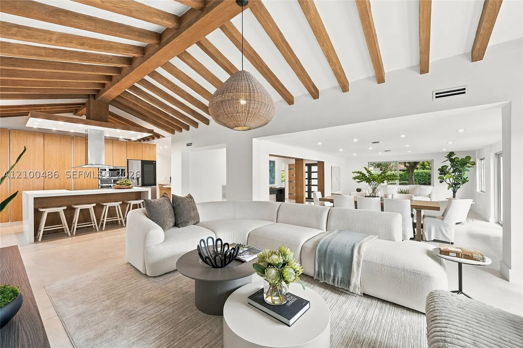 596 W 50th St