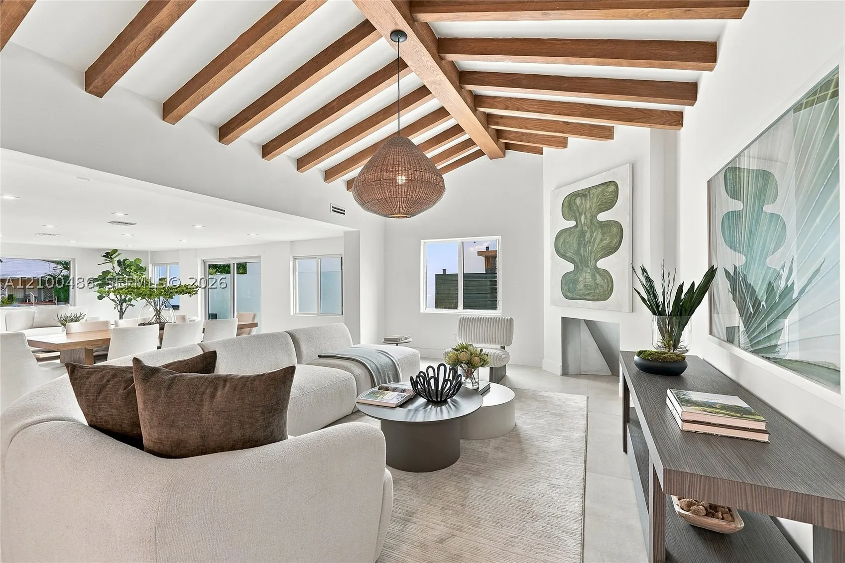 596 W 50th St