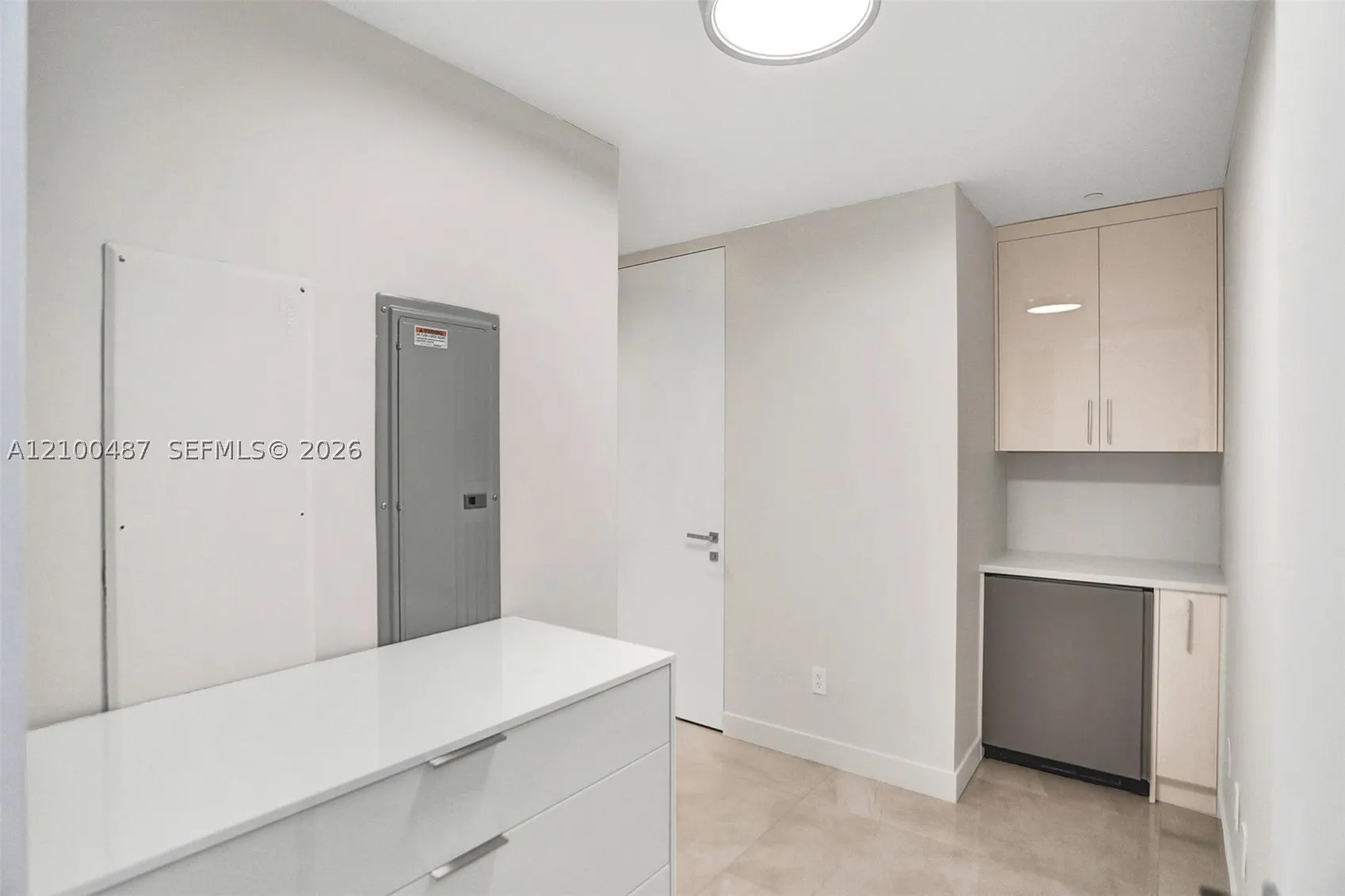18975 COLLINS AVE #2001