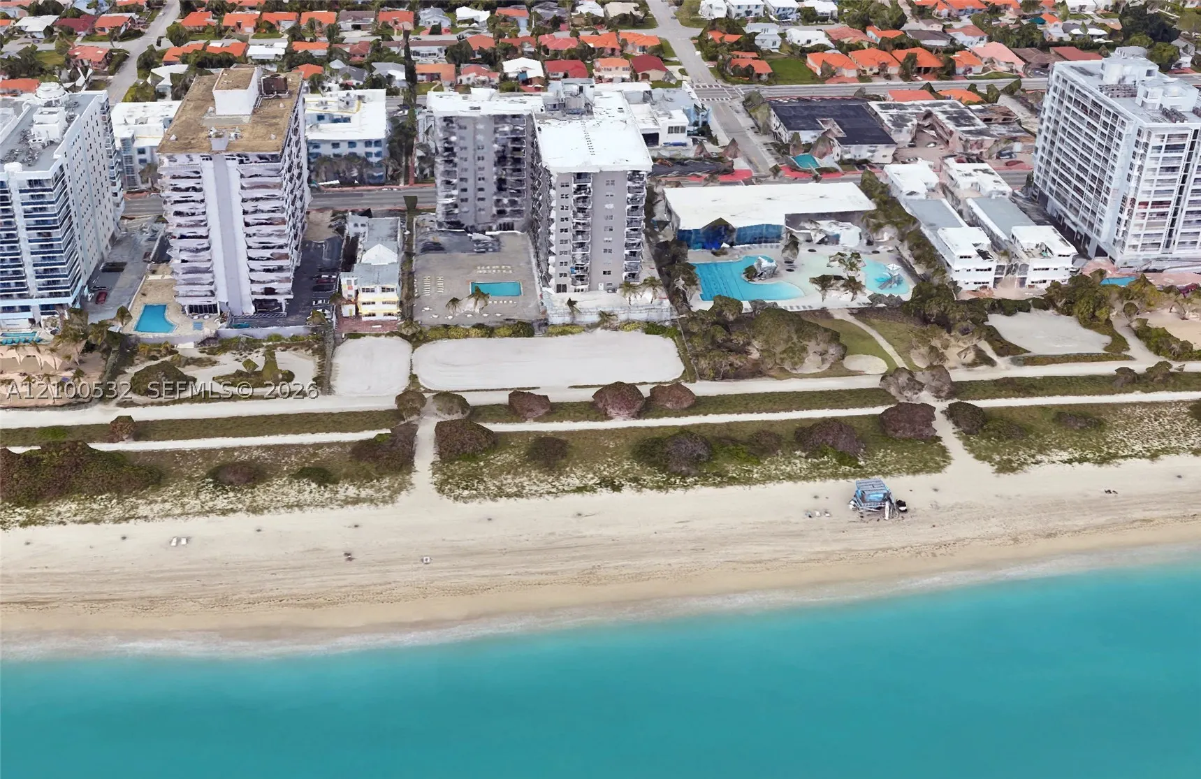 9273 Collins Ave #912