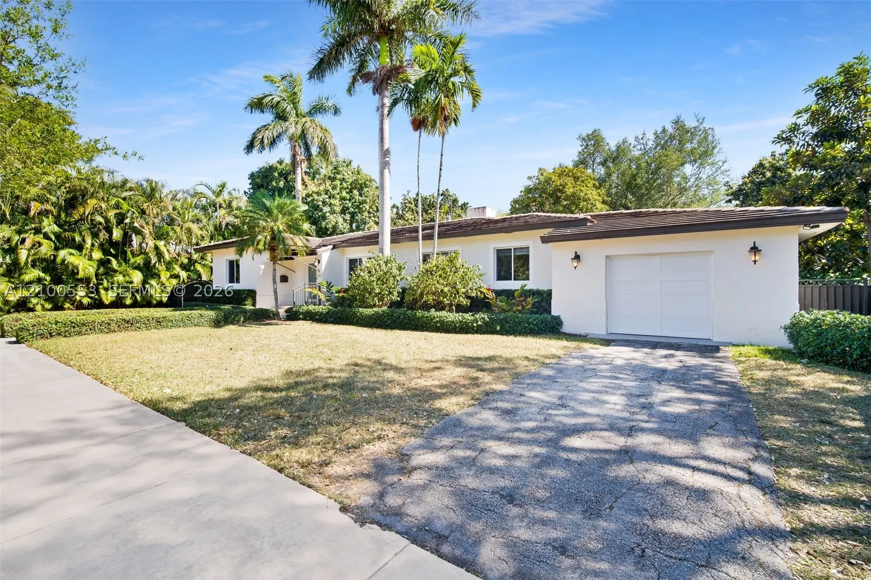 330 Viscaya Ave