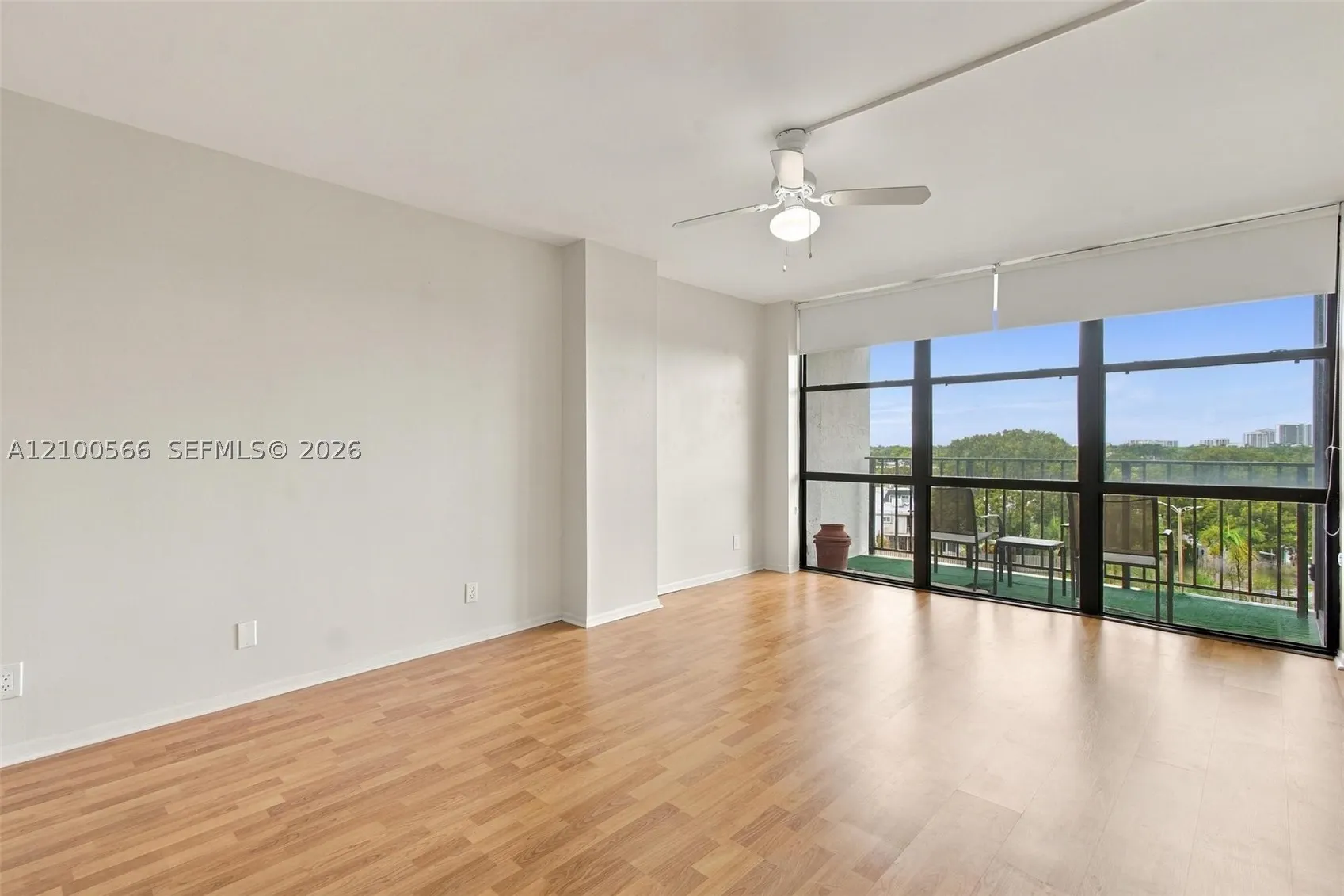1000 Parkview Dr #627