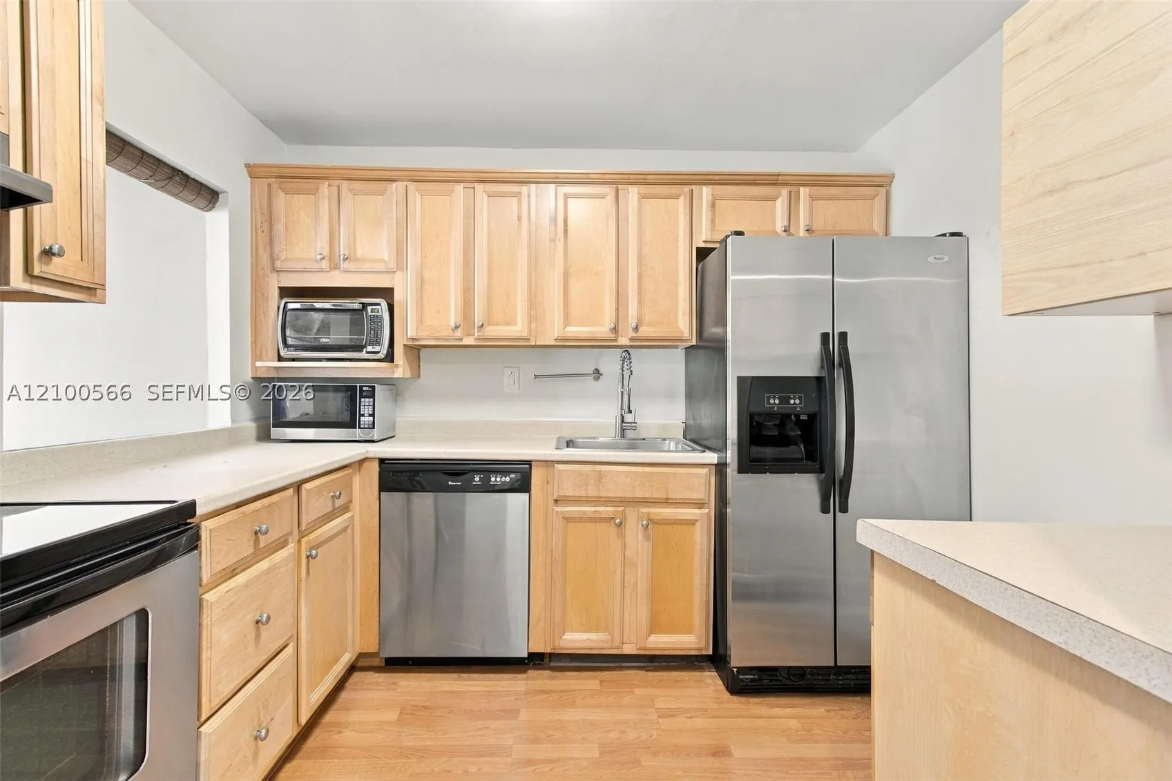 1000 Parkview Dr #627