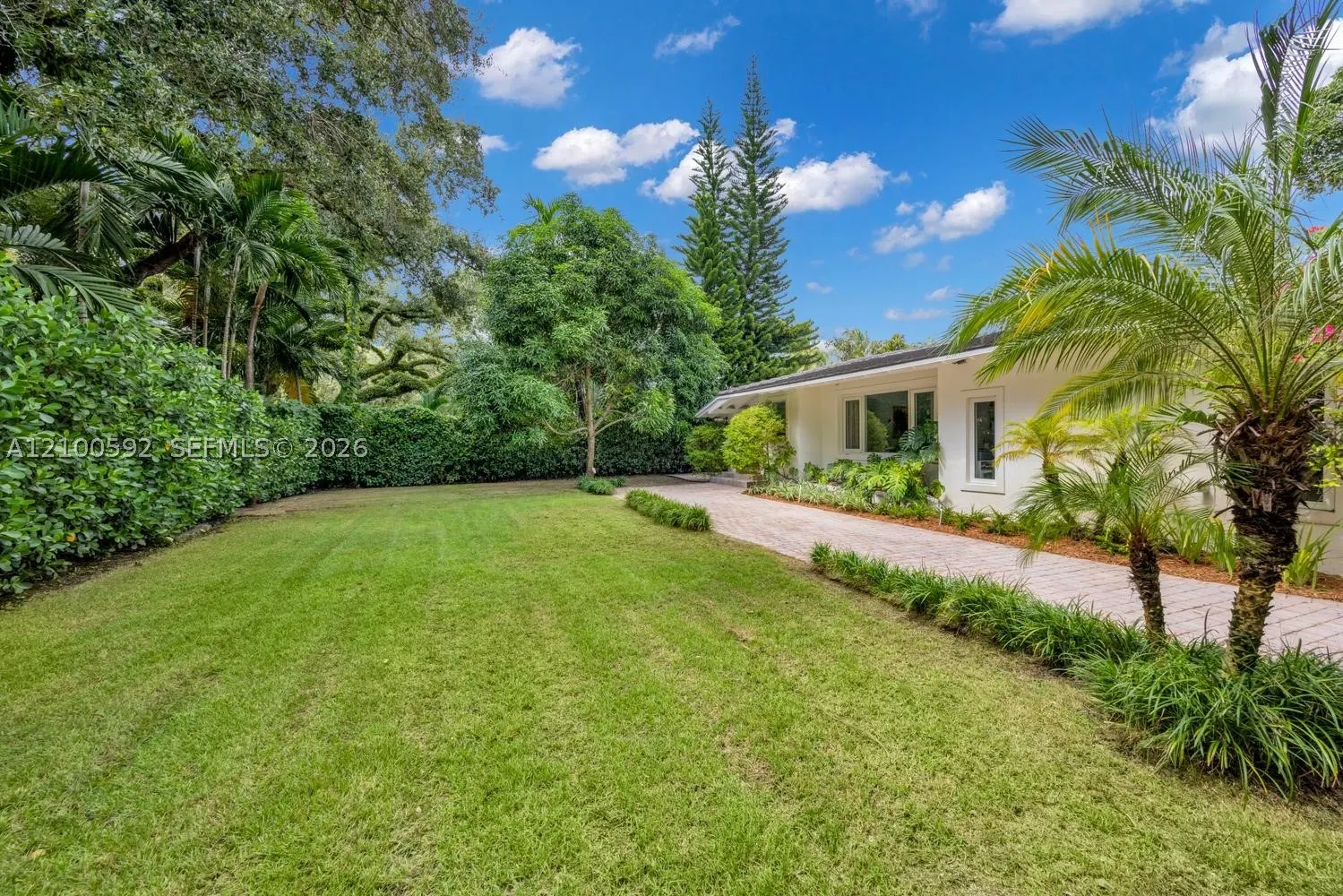 1101 Coral Way