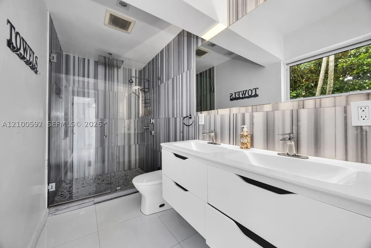 1101 Coral Way