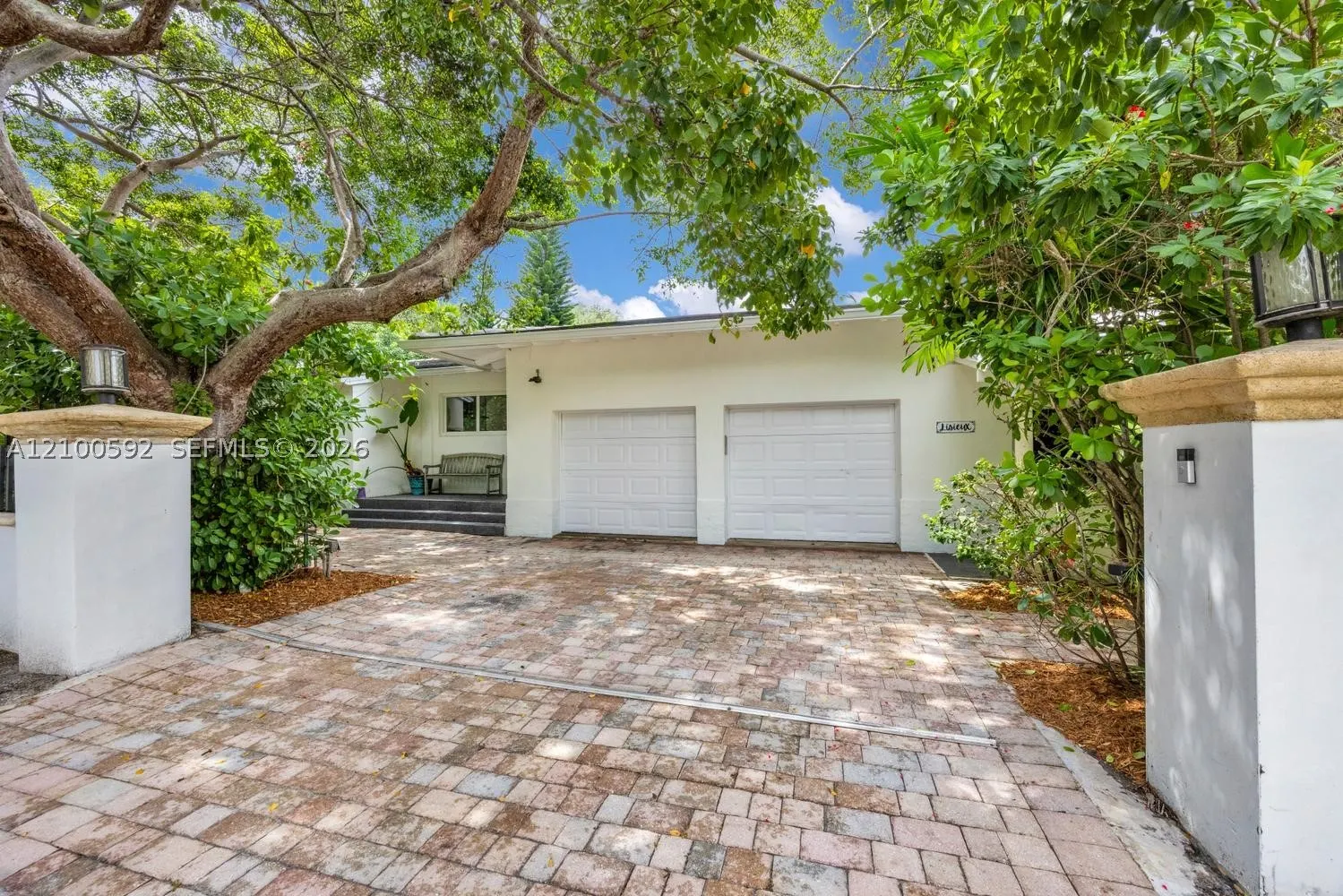 1101 Coral Way