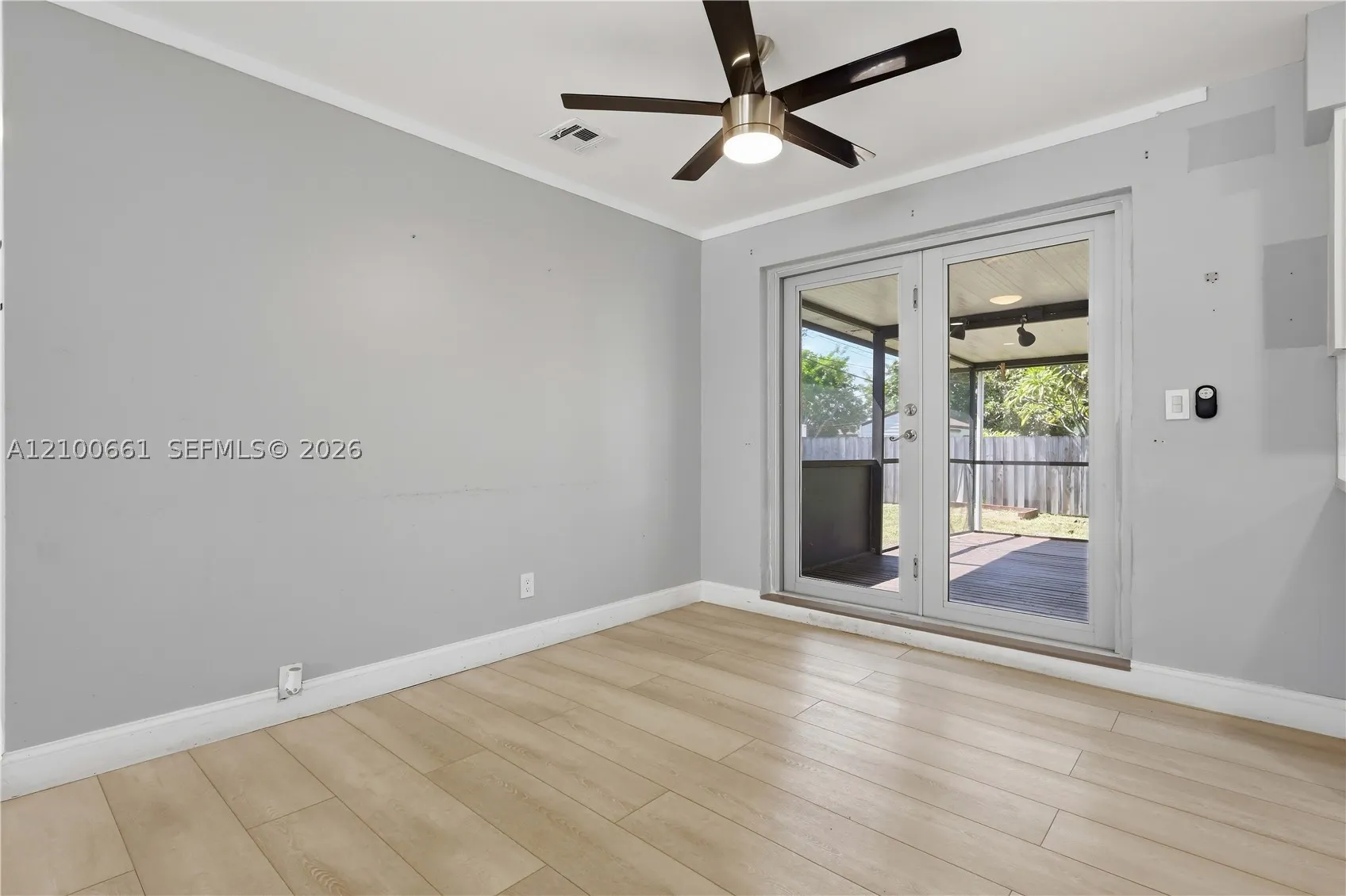 1324 N 24th Ave