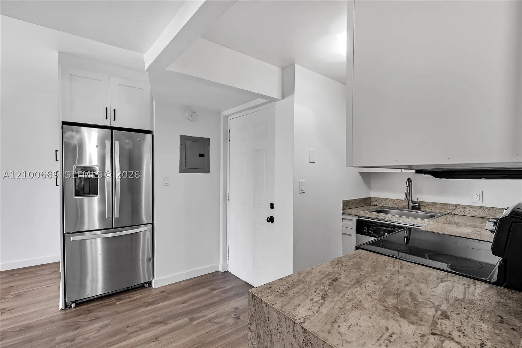 899 West Ave #7A