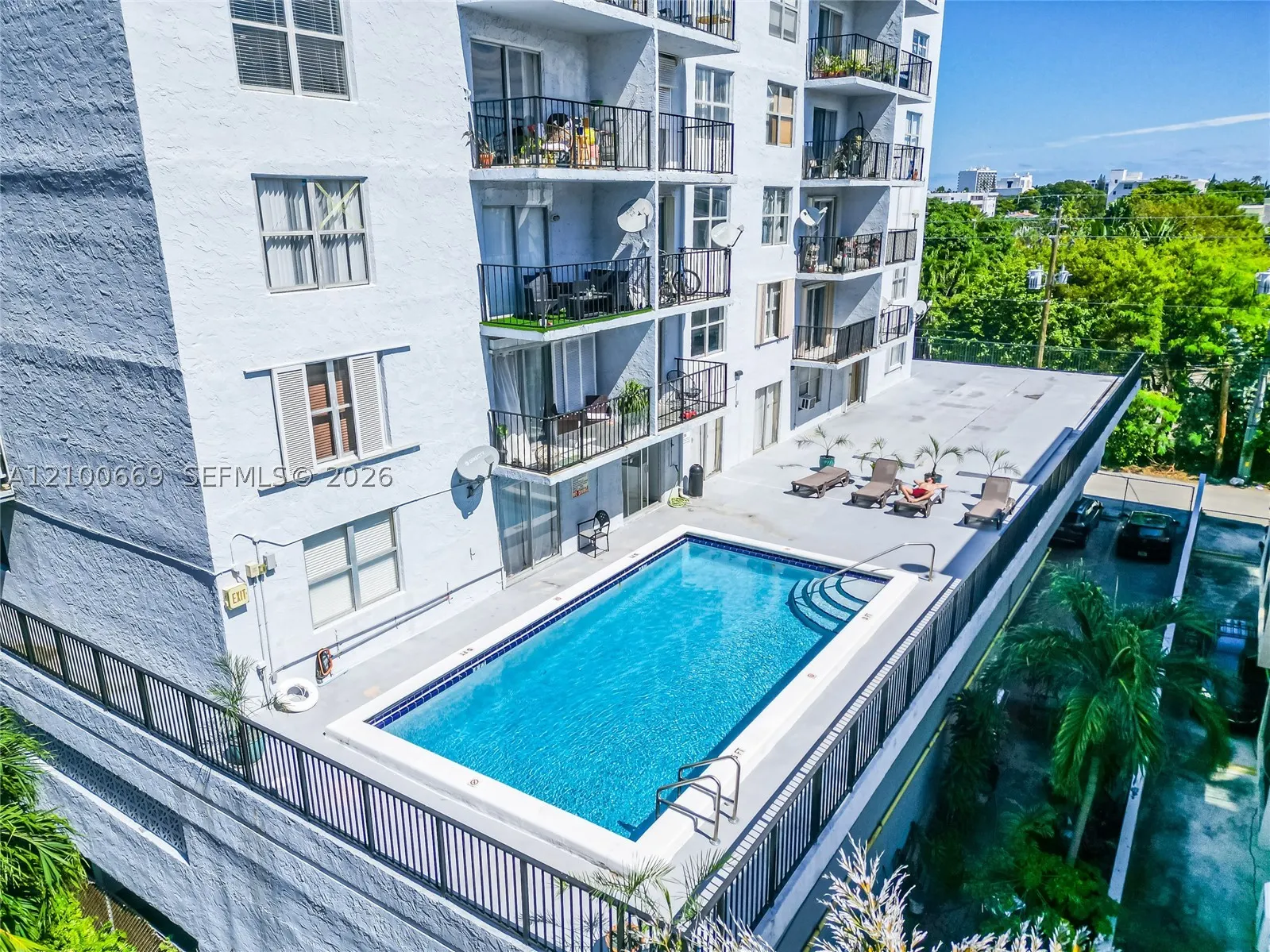 899 West Ave #7A