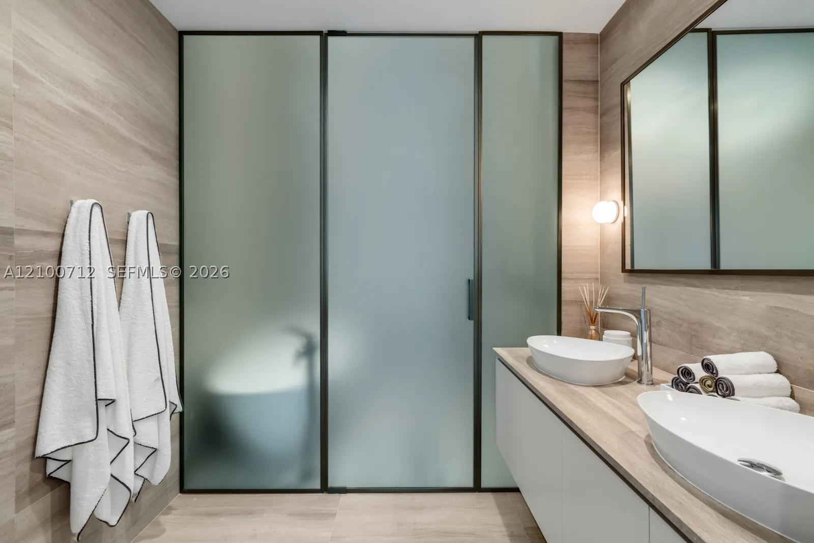 5775 Collins Ave #1005