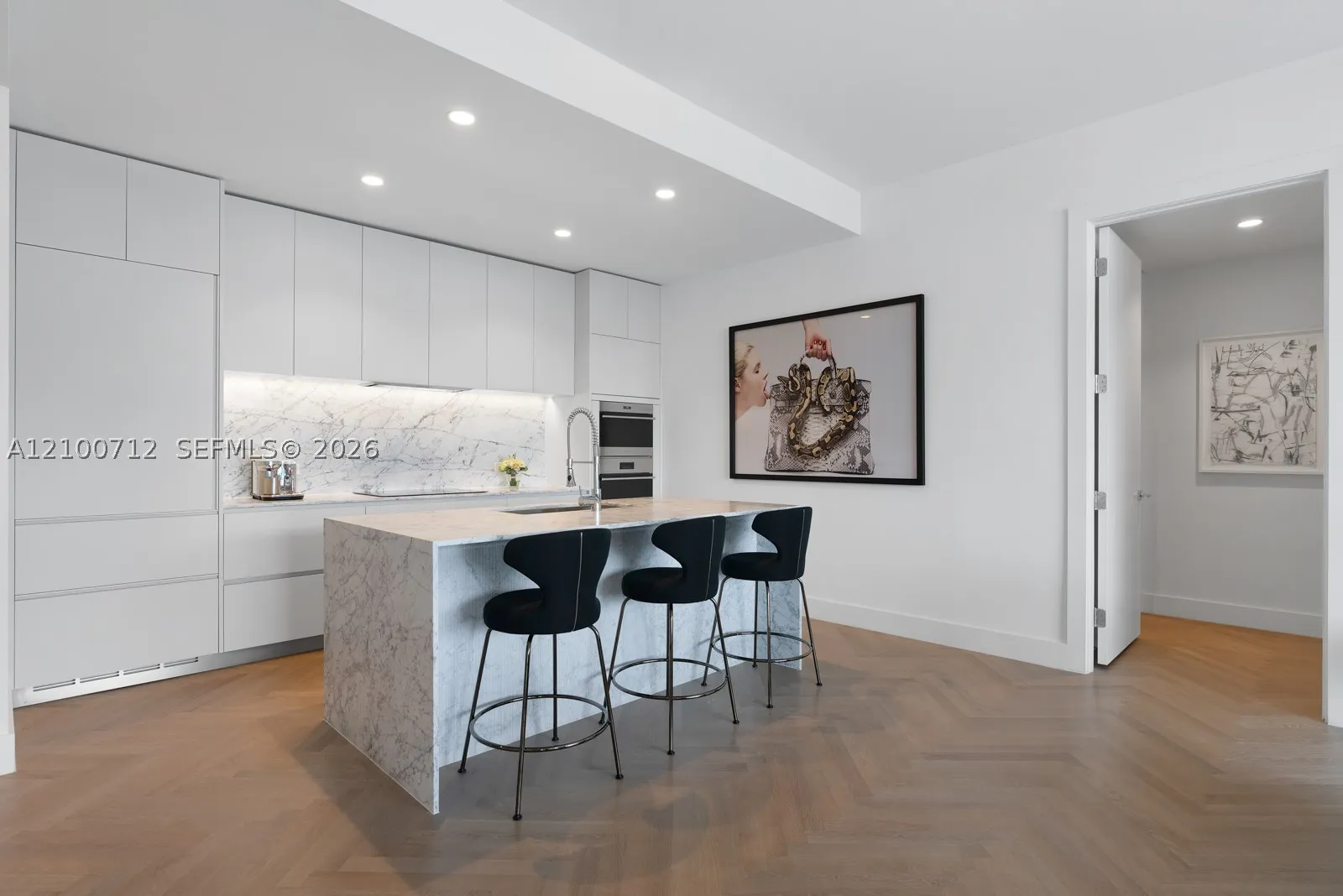 5775 Collins Ave #1005